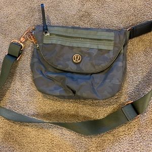 Lululemon Festival bag